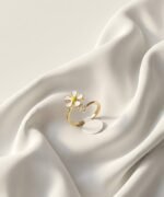 Elegant Floral Enamel Ring